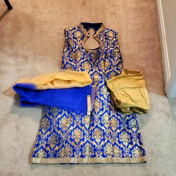 Blue and gold chudidaar Indian clothes - Picture 1 of 1